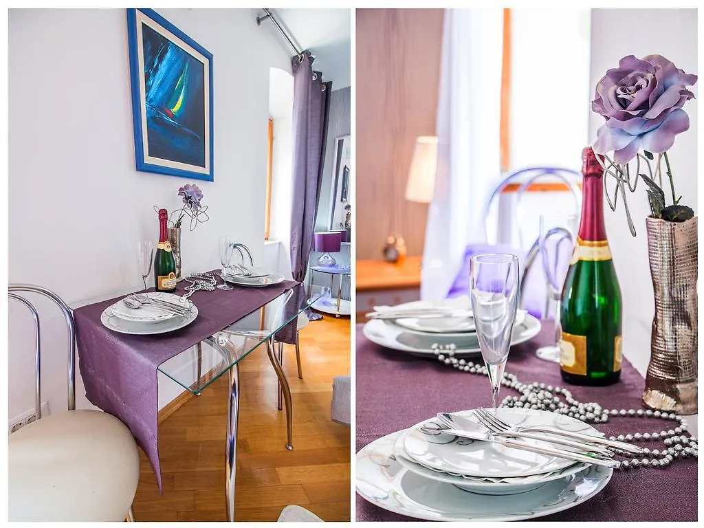 Sunny Promenade Studio Split Apartment