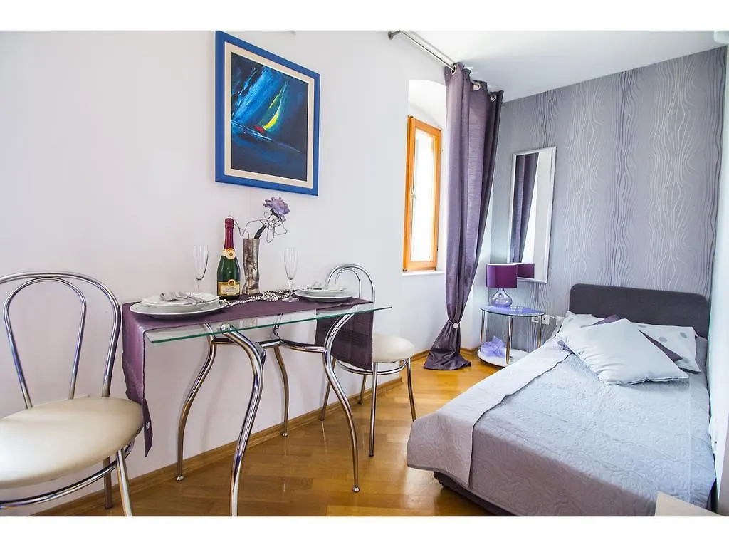 Sunny Promenade Studio Split